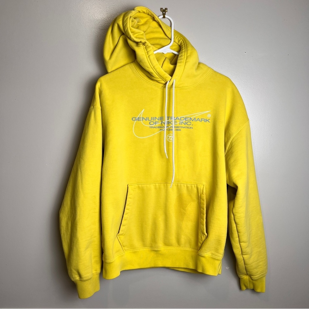 Nike SB Fleece Yellow Skate Pullover Heavyweight Hoodie Front Pocket Size M, GUC